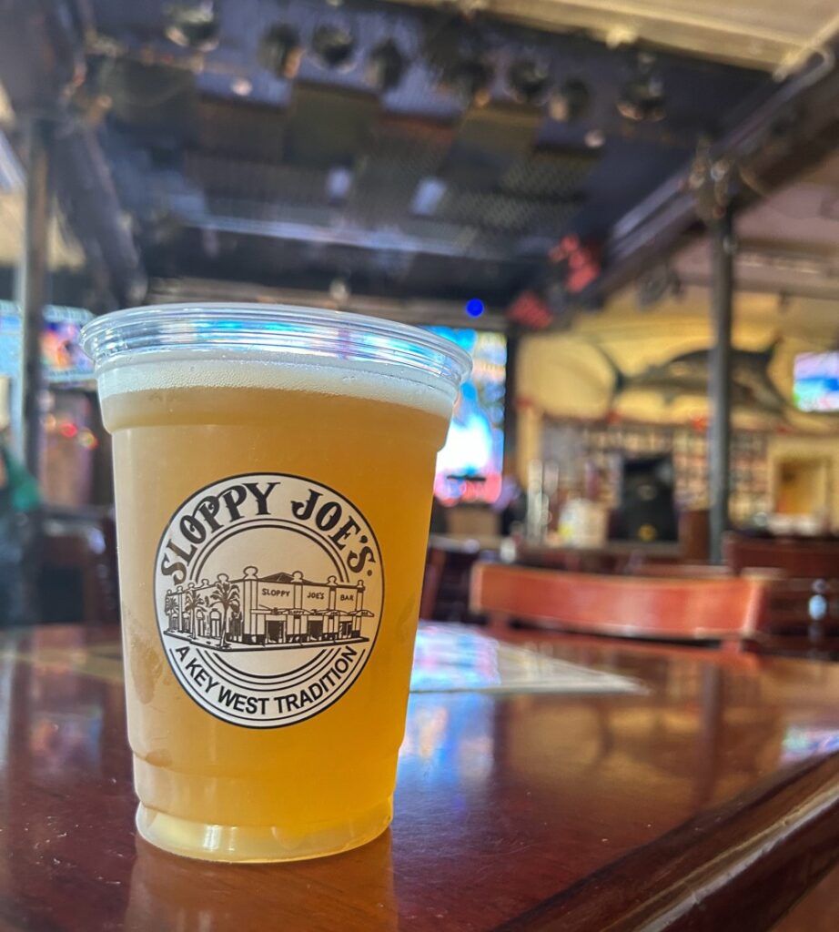 Sloppy Joe serving in a lively Sloppy Joe Bar in Ky West.