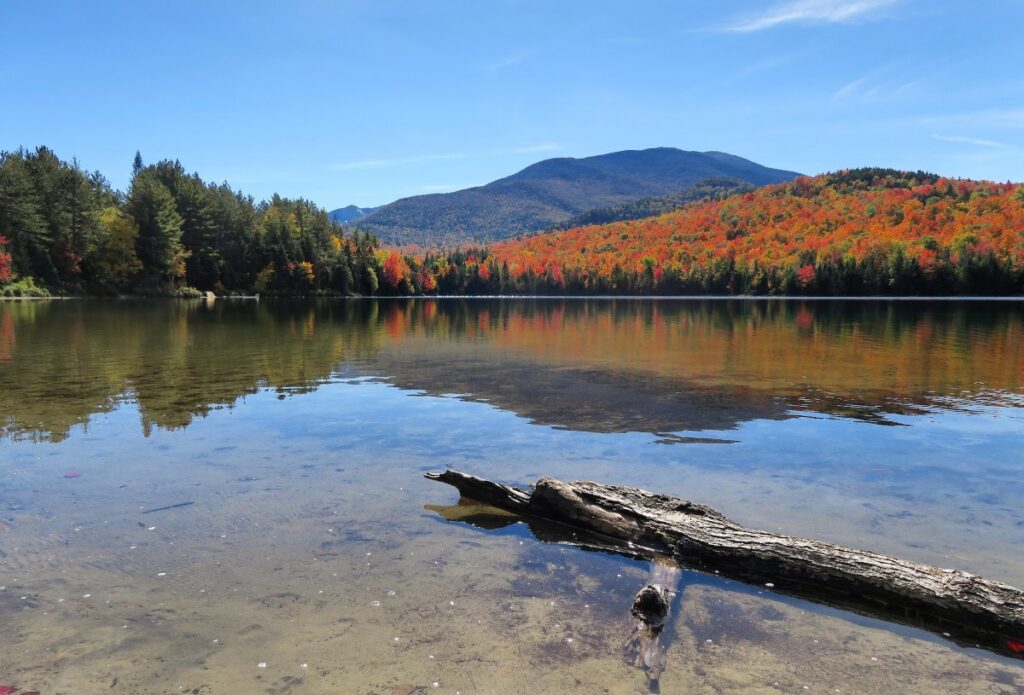 Autumn landscape views in the Adirondack Mountains, a Syracuse fall favorite.