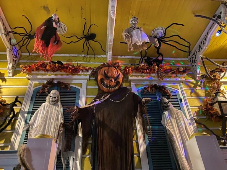 A Haunted New Orleans Itinerary: 2 Spooky Days of Halloween